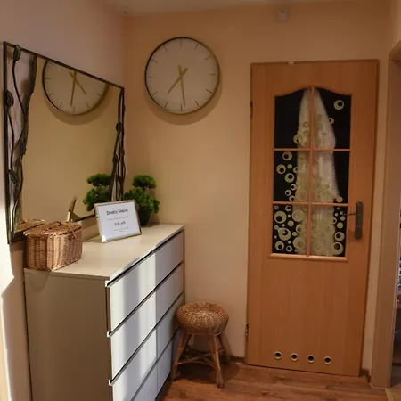 Kwatera Garnizonowa Апартаменты Zegrze Poludniowe